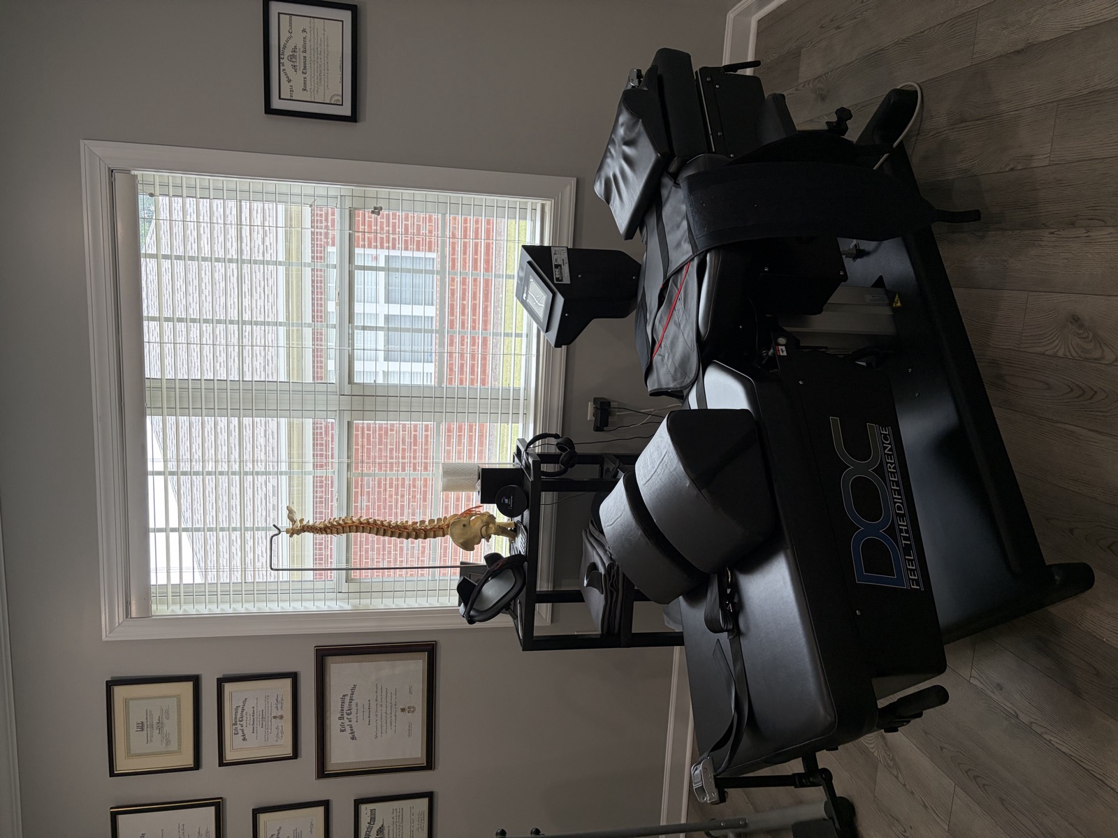 Chiropractic treatment room with decompression equipment